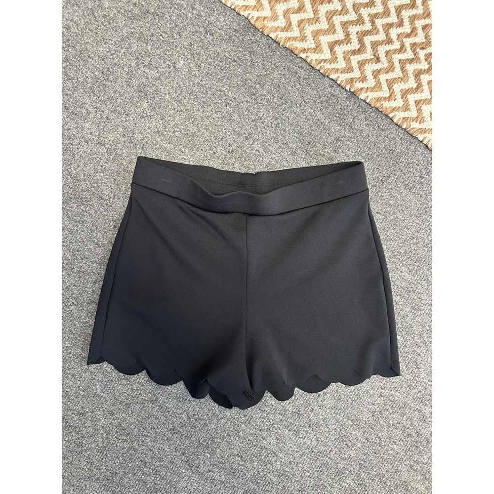 Express Womens Size Small Shorts Black Scalloped Hem Tailored Darts Pull On